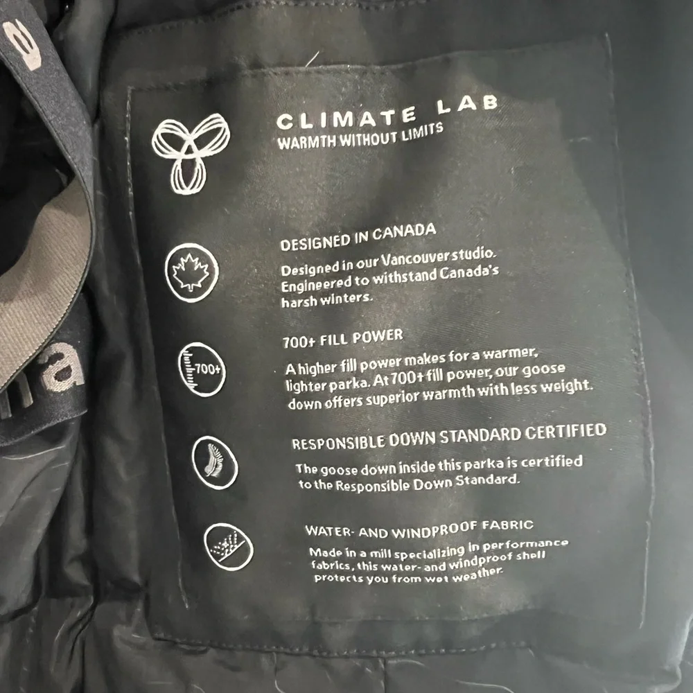 Aritzia TNA Parka - Picture 7 of 8